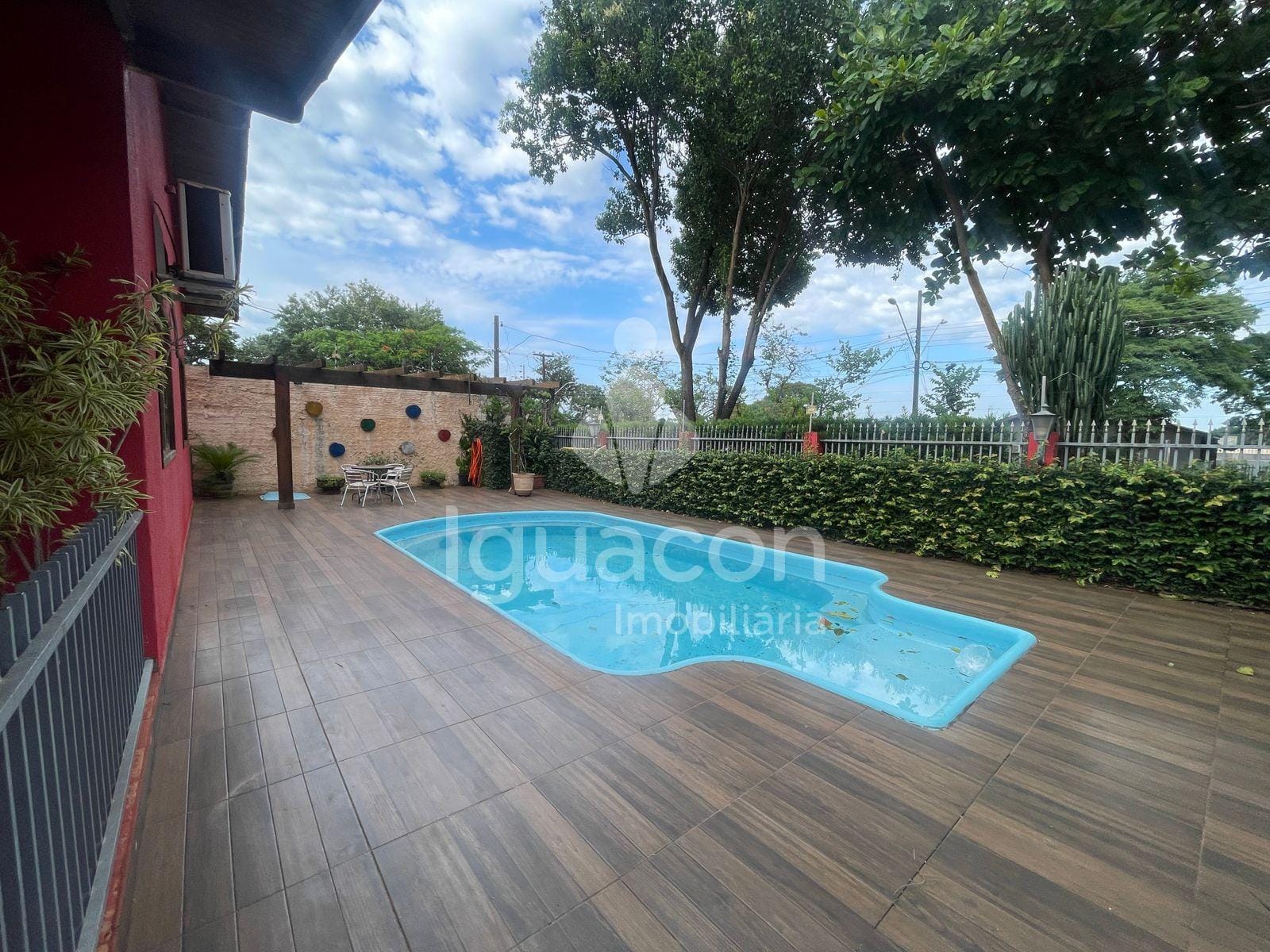 Casa com 03 Dormitórios sendo 01 Suíte e Piscina no Jardim Niterói — foto 16