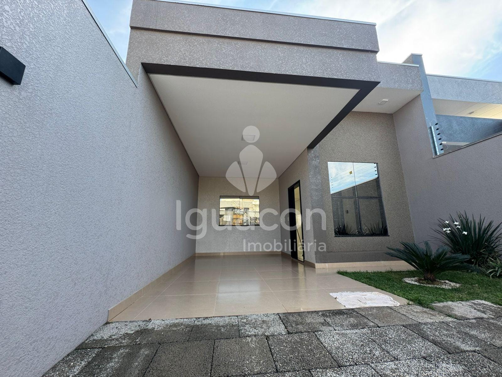 Casa com 03 Dormitórios sendo 01 Suíte e Churrasqueira no Ayrton Senna — foto 2