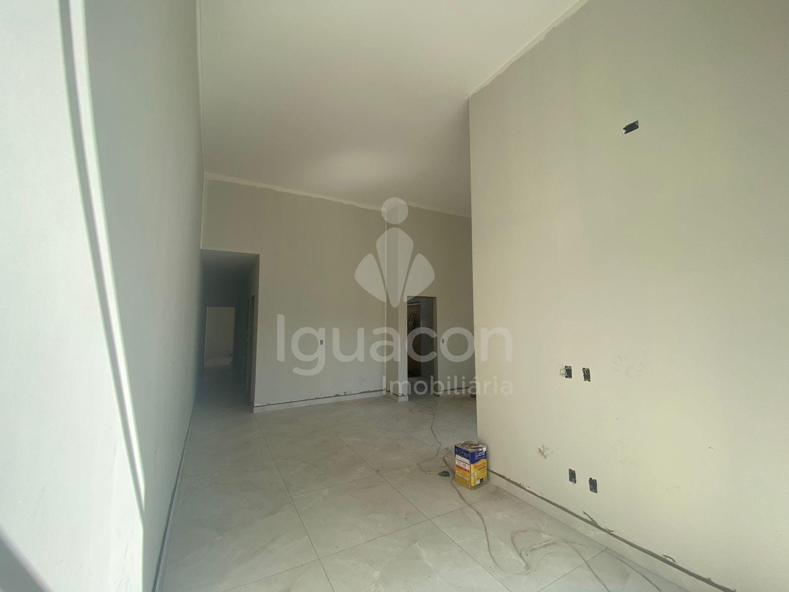 Casa com 03 Dormitórios sendo 01 Suíte e Churrasqueira no Jardim Marcely — foto 2