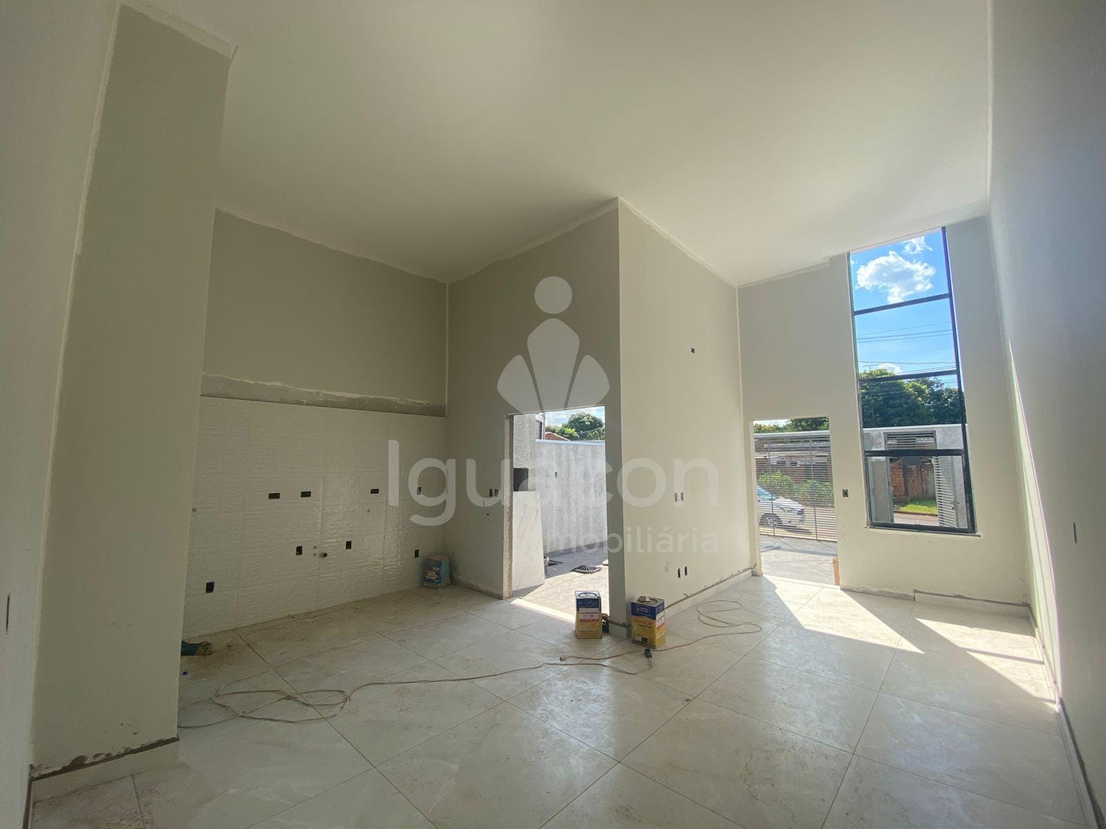 Casa com 03 Dormitórios sendo 01 Suíte e Churrasqueira no Jardim Marcely — foto 1