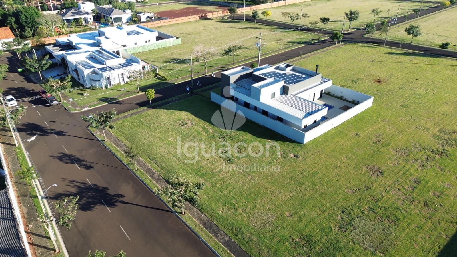 Terreno de 661m² no Condomínio Reserva do Iguaçu próximo ao Mercado Consalter — foto 1