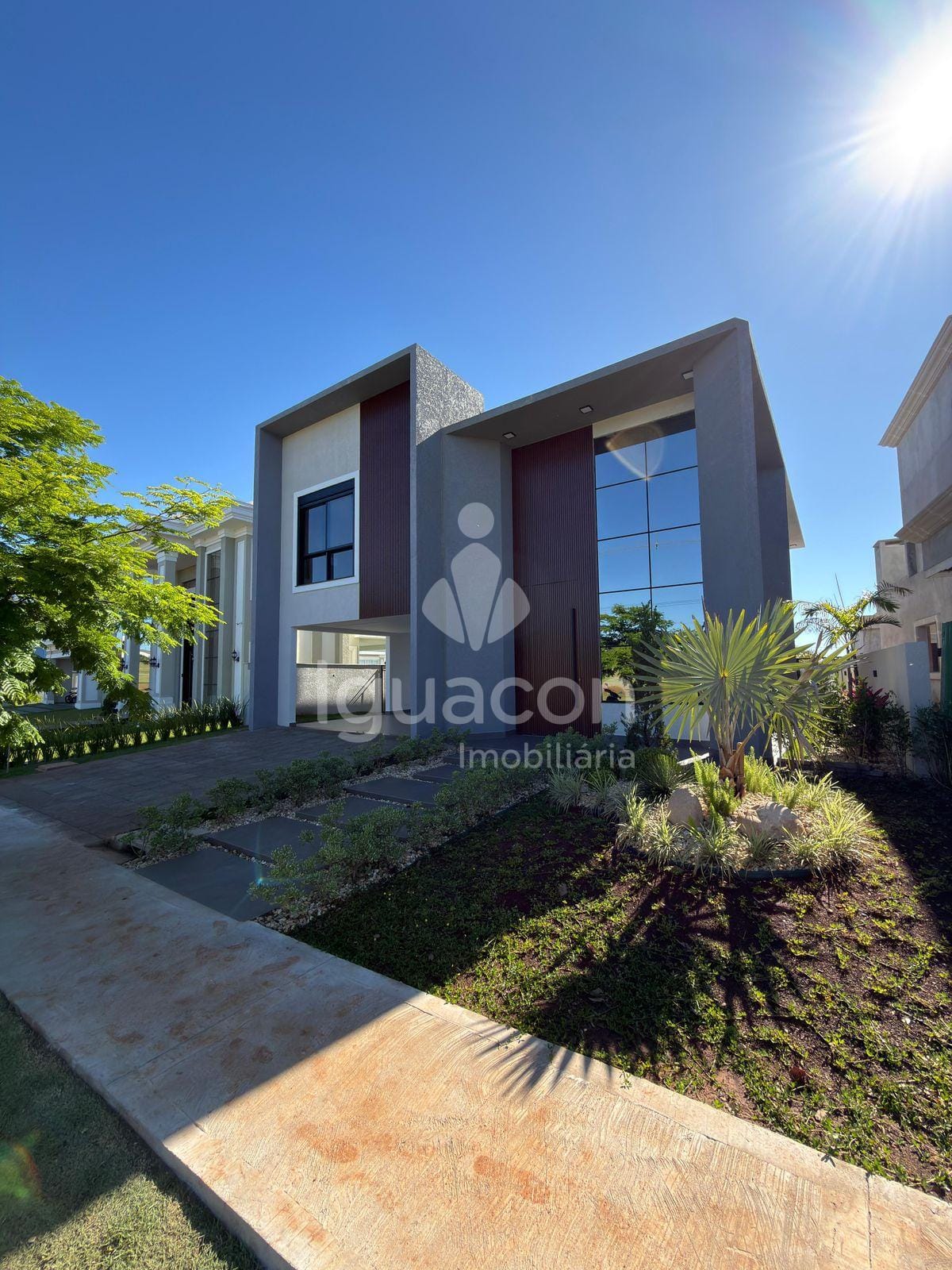 Sobrado com 04 Suites á venda no Condomínio Royal Boulevard Yacht Residence — foto 1