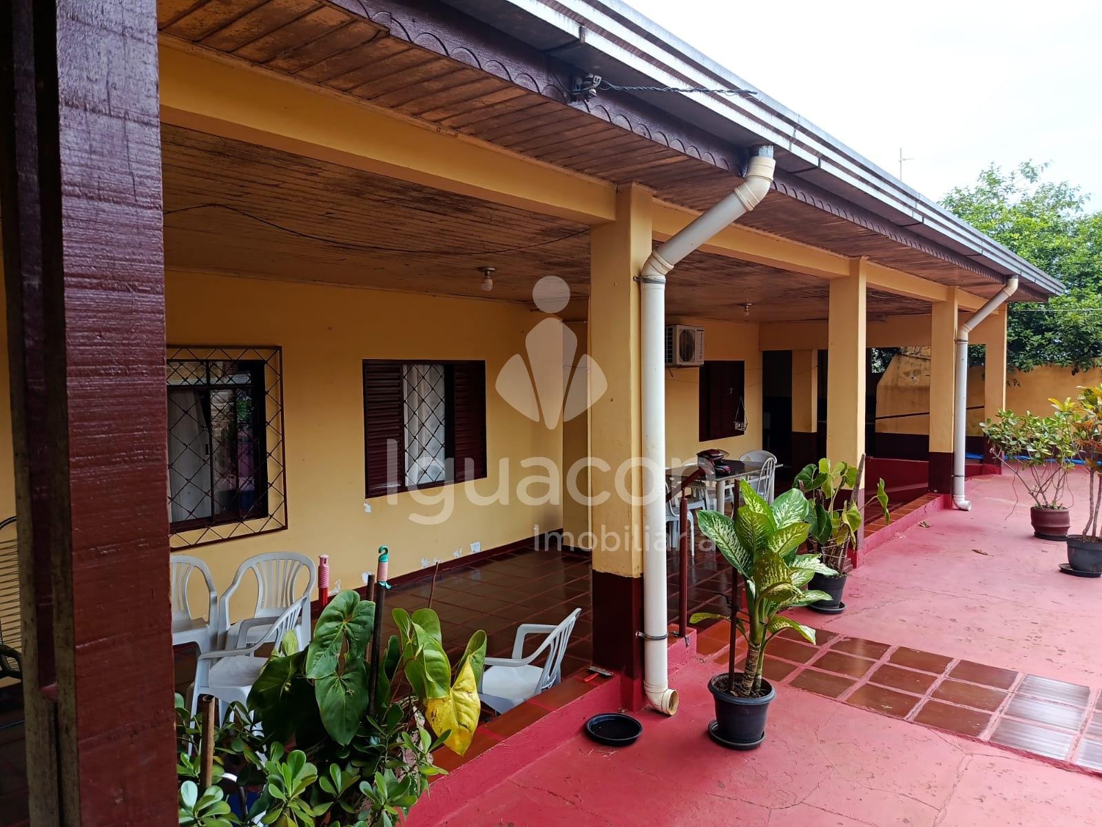 Casa com 03 Dormitórios com Churrasqueira e Piscina na Vila C Velha — foto 1