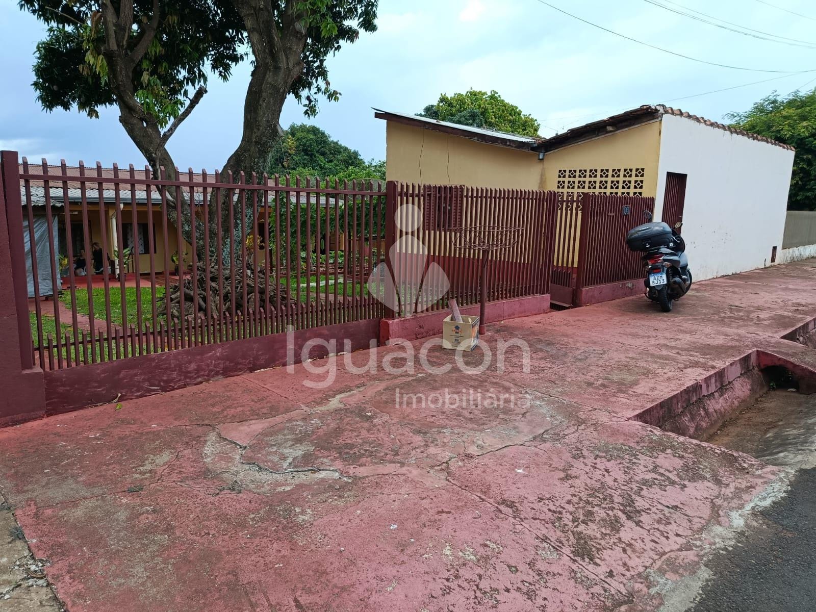 Casa com 03 Dormitórios com Churrasqueira e Piscina na Vila C Velha — foto 2